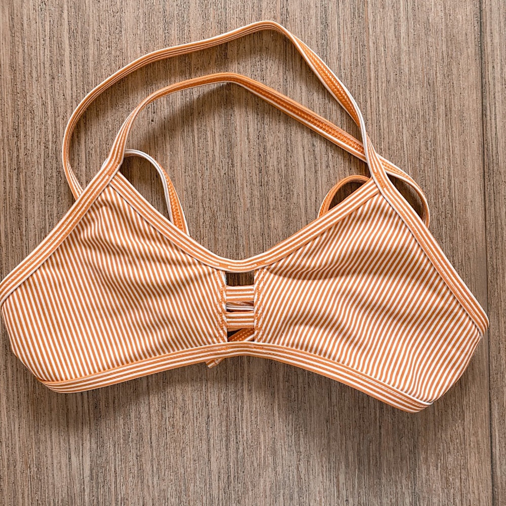 yellow striped tomcat JOLYN top